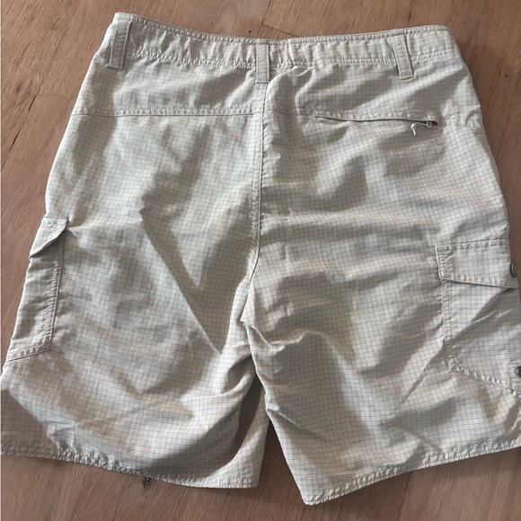 Patagonia Men's Light Tan Cargo Shorts - Picture 3 of 6